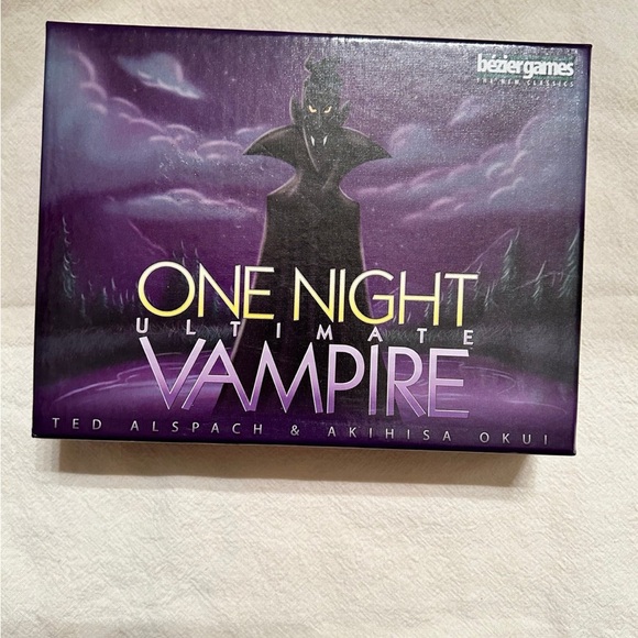 BEZIER GAMES One Night Ultimate Vampire card game. For 3 to 10 players - Picture 1 of 6